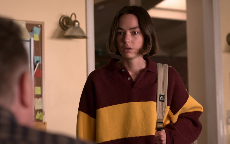 Everest Backpack of Brigette Lundy-Paine as Casey Gardner in Atypical S04E09 Player’s Ball (2021)