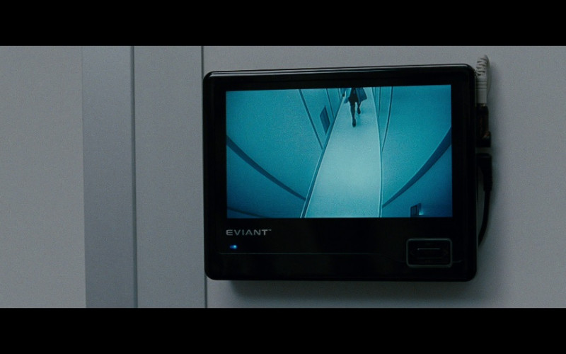 Eviant surveillance monitor in The Bourne Legacy (2012)