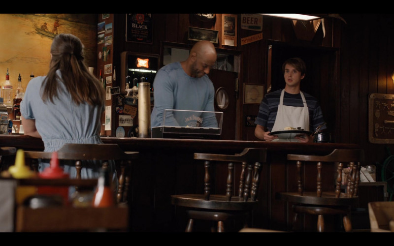Jack Daniel's Bar Accessories Holder in Virgin River S03E03 Spare Parts and Broken Hearts (2021)