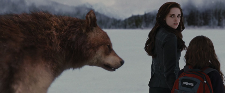 Jansport Backpack of Mackenzie Foy as Renesmee Cullen in The Twilight Saga Breaking Dawn – Part 2 Movie (1)