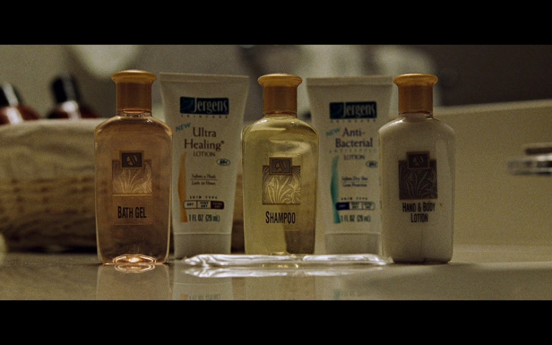 Jergens Personal Care Products in Fight Club (1999)