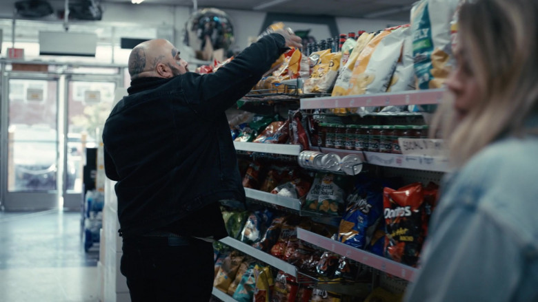 Lay’s, Fritos and Doritos Snacks in Good Girls S04E12 Family First (2021)