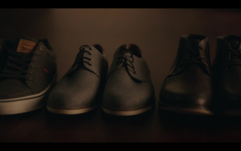 Levi's Turner Men's Sneakers in Gossip Girl S01E02 She's Having a Maybe (2021)