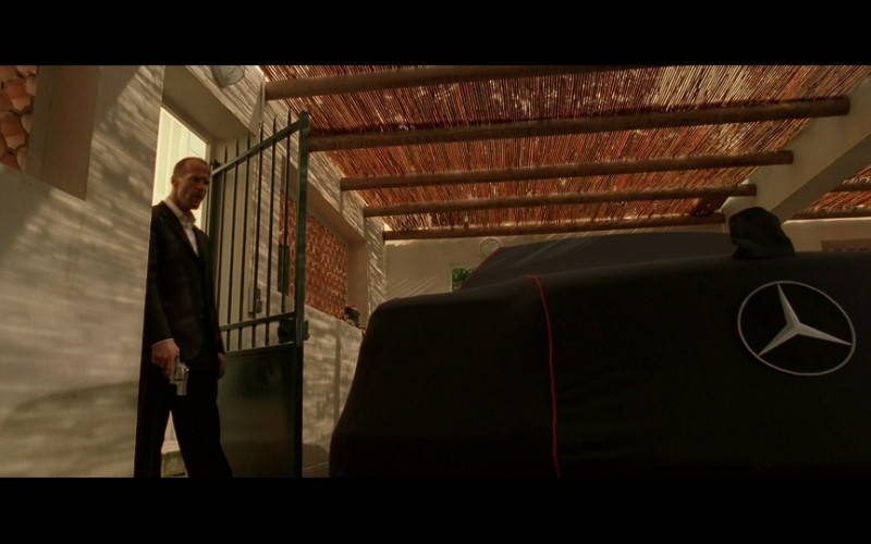 Mercedes-Benz car cover in The Transporter (2002)
