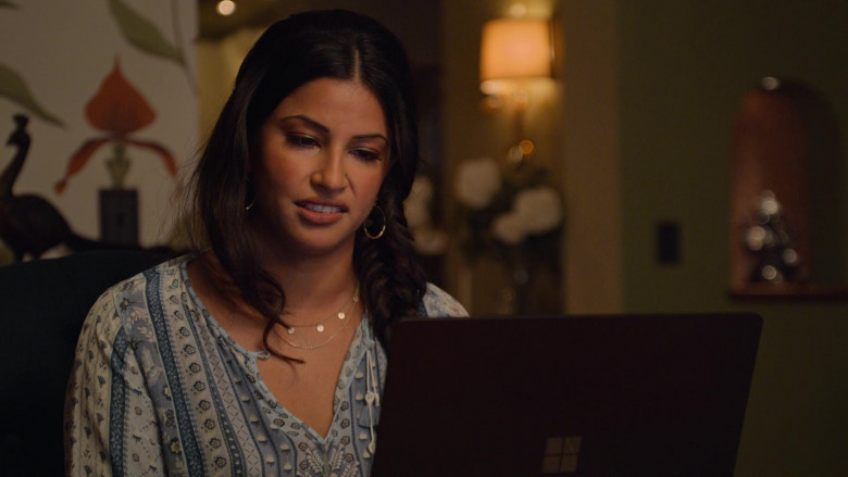 Microsoft Surface Laptop Used by Richa Moorjani as Kamala in Never Have I Ever S02E01 … been a playa (2021)