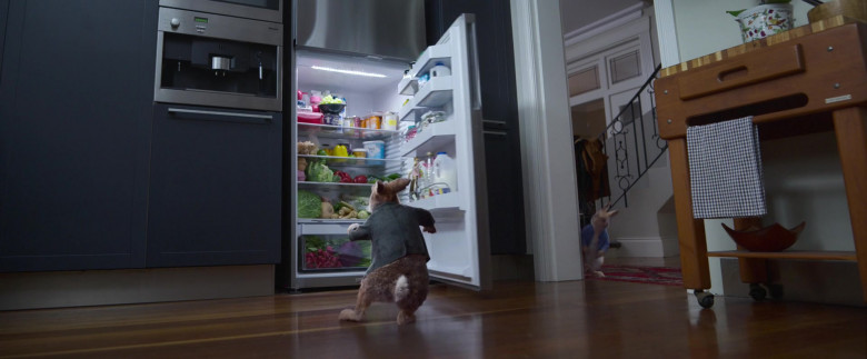 Miele Built-in Wall Oven in Peter Rabbit 2 The Runaway (2021)