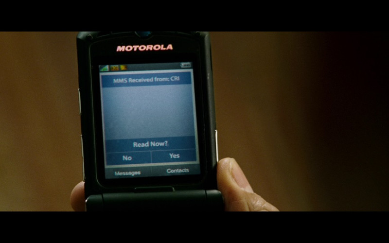 Motorola mobile phone in The Bourne Ultimatum (2007)