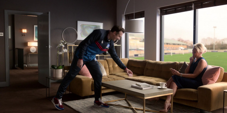 Nike Daybreak Men’s Sneakers Worn by Jason Sudeikis as Coach Ted Lasso in Ted Lasso S02E01 TV Show 2021 (1)