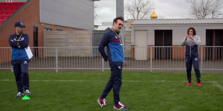 Nike Daybreak Men’s Sneakers Worn by Jason Sudeikis as Coach Ted Lasso in Ted Lasso S02E01 TV Show 2021 (3)