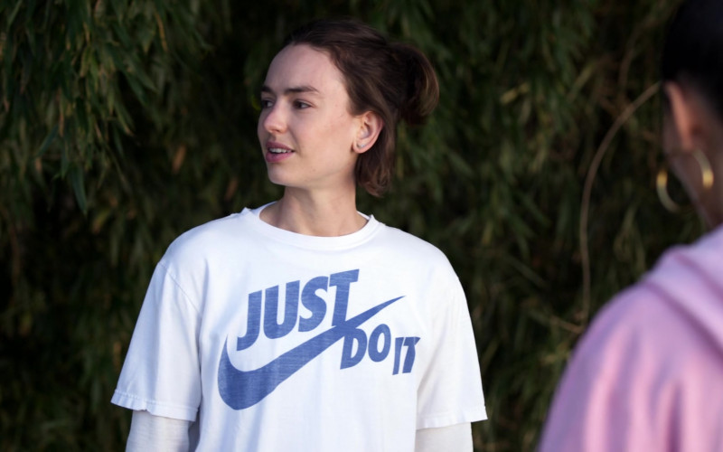 Nike Women's ‘Just Do It' Print T-Shirt of Brigette Lundy-Paine as Casey Gardner in Atypical S04E05 TV Show 2021 (2)