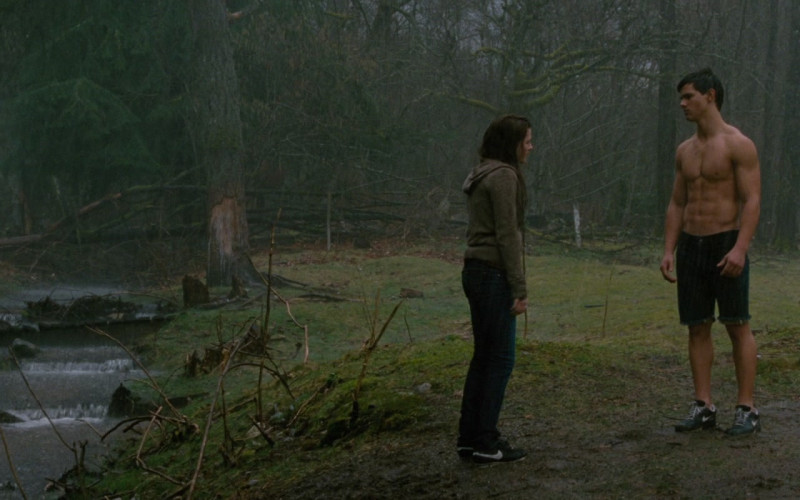 Nike Women’s Sneakers Worn by Kristen Stewart as Bella Swan in The Twilight Saga New Moon (2009)