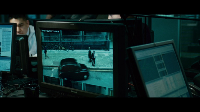 Panasonic monitors in The Bourne Ultimatum (2)
