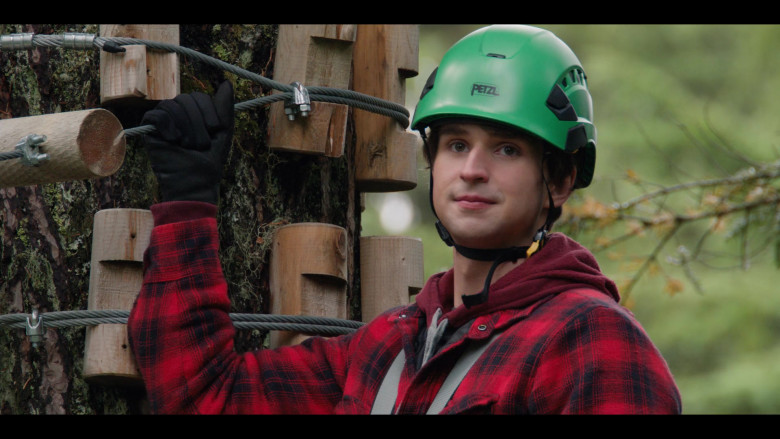 Petzl Green Helmet of Grayson Gurnsey as Ricky in Virgin River S03E06 Jack and Jill (2021)