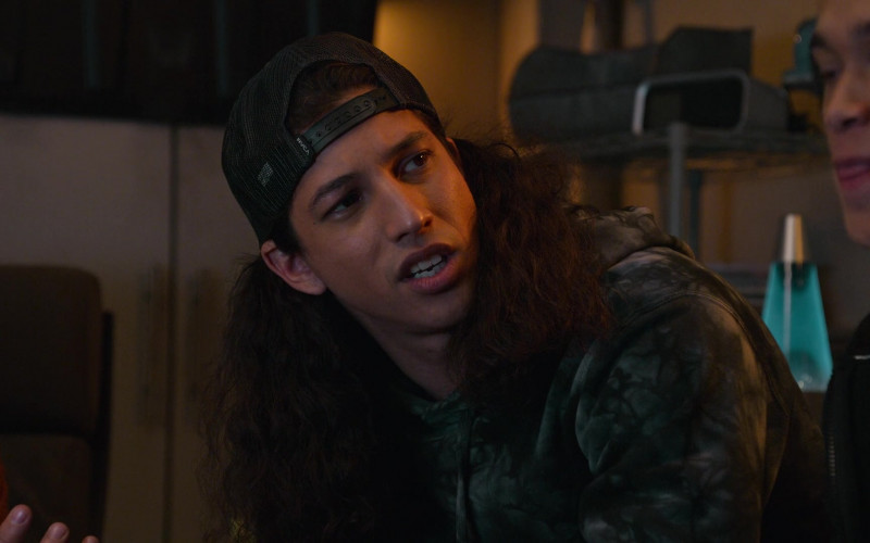 RVCA Snapback Cap of Benjamin Norris as Trent Harrison in Never Have I Ever S02E01 … been a playa (2021)