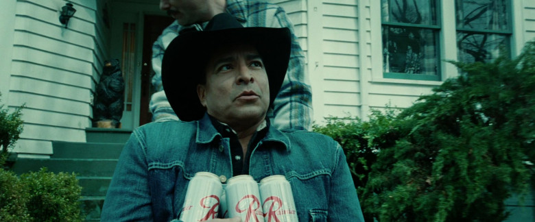 Rainier Beer Cans Held by Gil Birmingham as Billy Black in Twilight 2008 Movie (2)