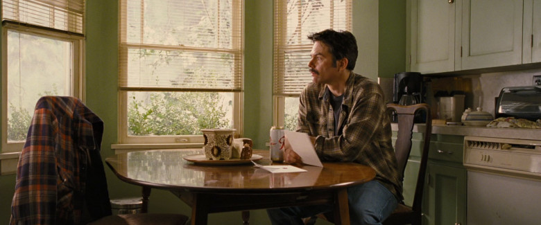 Rainier Beer of Billy Burke as Charlie Swan in The Twilight Saga Breaking Dawn – Part 1 – 2011 Movie (2)
