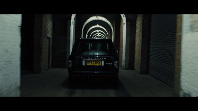 Range Rover Vogue SE Car in Skyfall (2012)