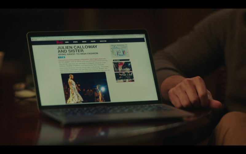 TMZ Website in Gossip Girl S01E01 Just Another Girl on the MTA (2021)