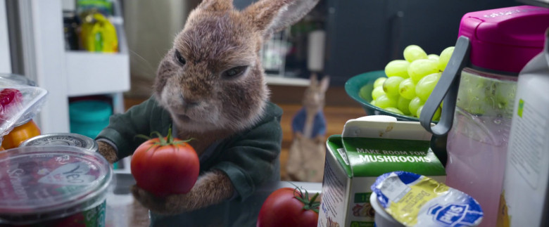 Yeo Valley Organic Yogurt in Peter Rabbit 2 The Runaway (2021)
