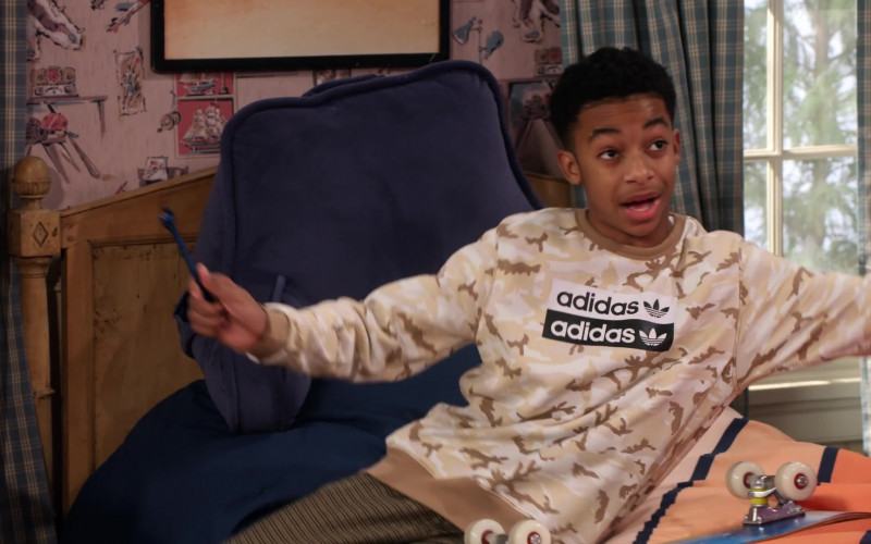 Adidas Youth Originals R.Y.V. Camouflage Crew Sweatshirt of Isaiah Russell-Bailey as Shaka McKellan in Family Reunion Season 4 Episode 6 (1)