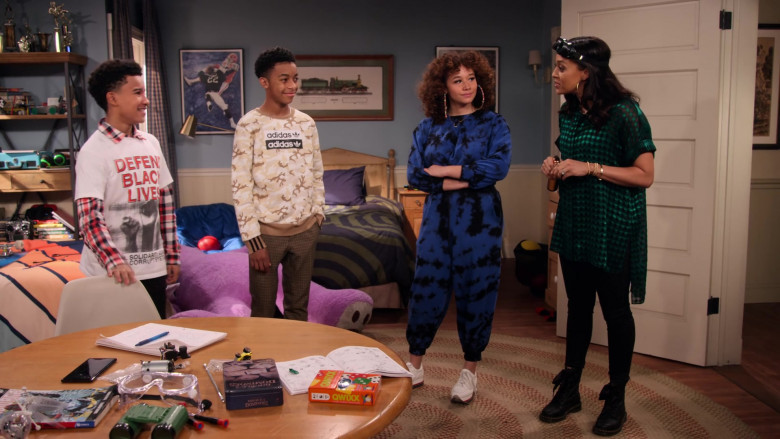 Adidas Youth Originals R.Y.V. Camouflage Crew Sweatshirt of Isaiah Russell-Bailey as Shaka McKellan in Family Reunion Season 4 Episode 6 (2)