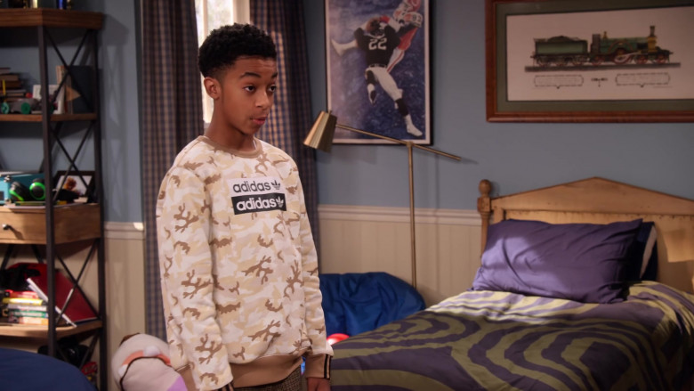 Adidas Youth Originals R.Y.V. Camouflage Crew Sweatshirt of Isaiah Russell-Bailey as Shaka McKellan in Family Reunion Season 4 Episode 6 (3)