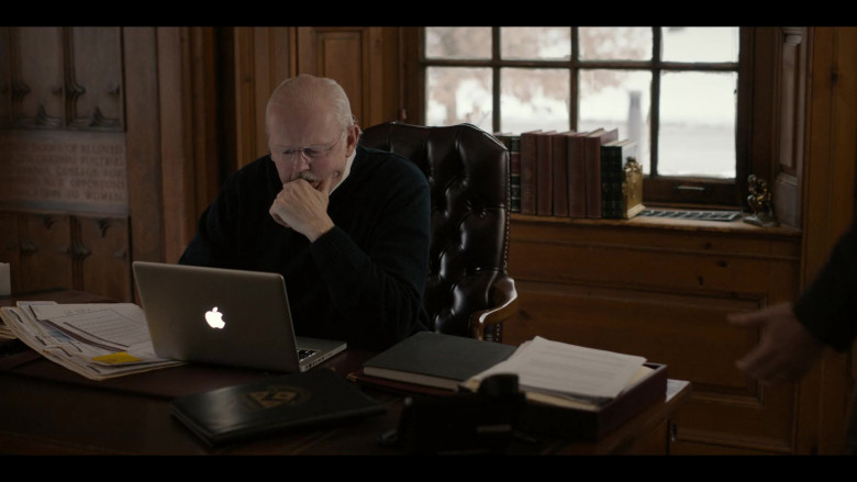 Apple MacBook Laptop of David Morse as Dean Paul Larson in The Chair S01E03 TV Show (1)