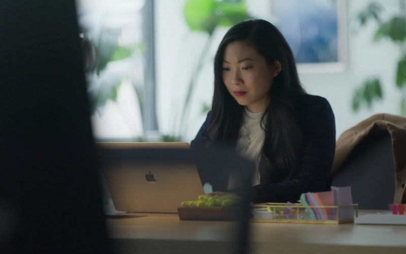 Apple MacBook Laptop of Nora Lum in Awkwafina Is Nora from Queens S02E01 Never Too Old (2021)