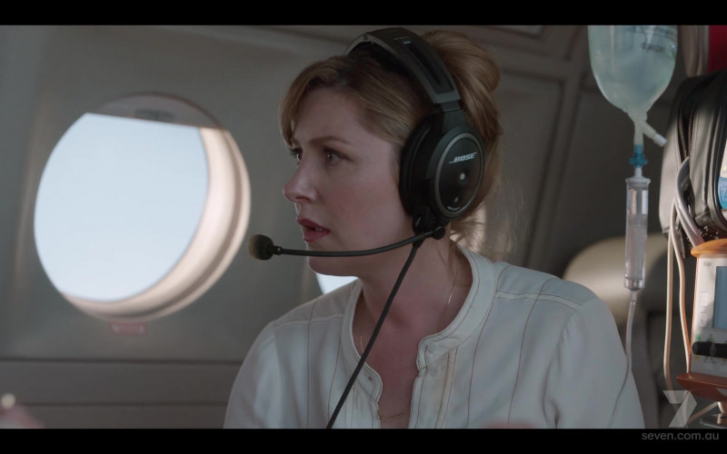 Bose Aviation Headsets in RFDS S01E01 (1)