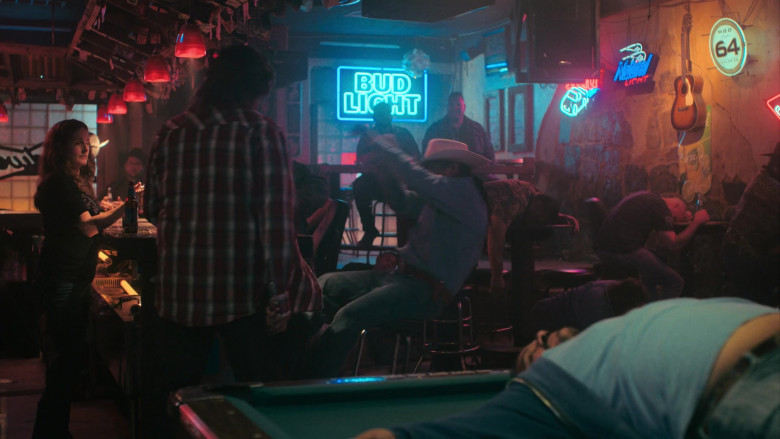 Bud Light, Natural Light and MGD 64 (Miller64) Beer Signs in Reservation Dogs S01E03 Uncle Brownie (2021)