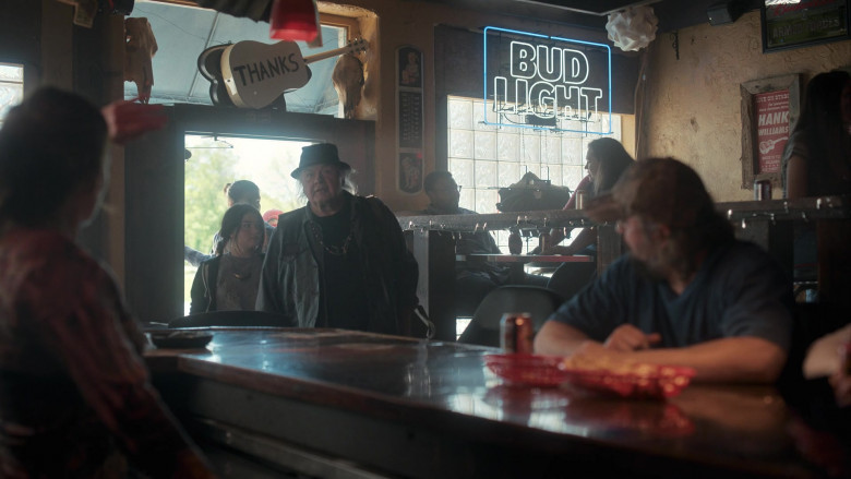 Bud Light Sign in Reservation Dogs S01E03 Uncle Brownie (2021)