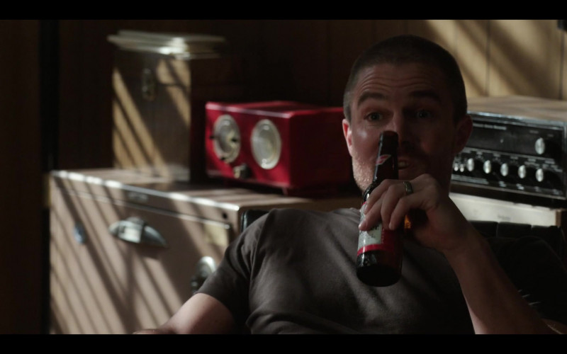 Budweiser Beer of Stephen Amell as Jack Spade in Heels S01E01 Kayfabe (2021)