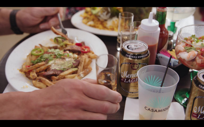 Casamigos Tequila Plastic Cups in Vacation Friends (1)