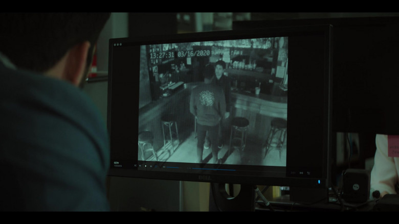 Dell PC Monitor in Clickbait S01E02 The Detective (2021)