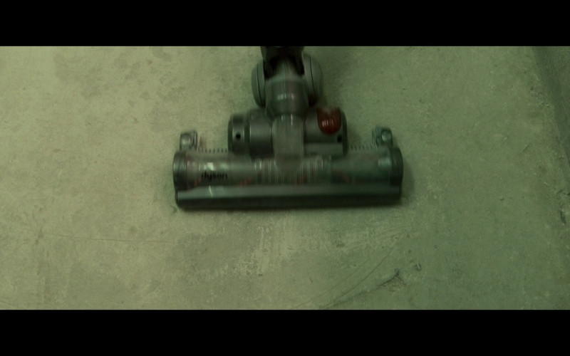 Dyson vacuum cleaner in Johnny English Reborn (2011)