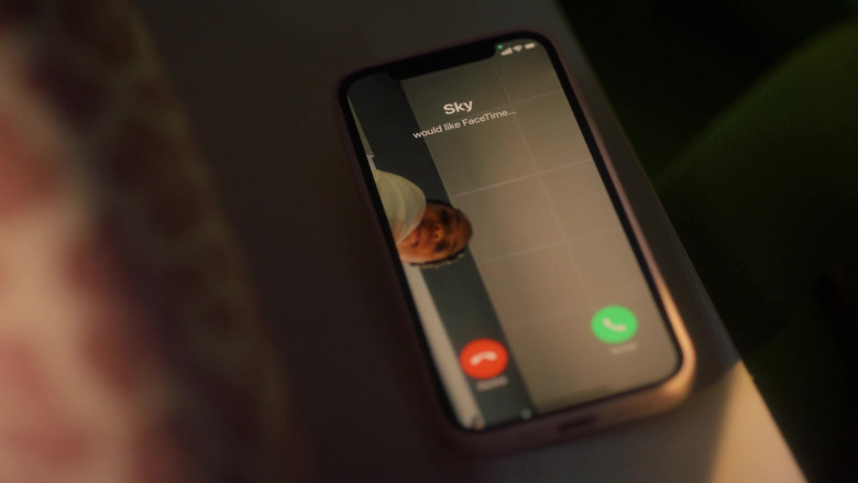 FaceTime App in Grown-ish S04E08 Canceled (2021)