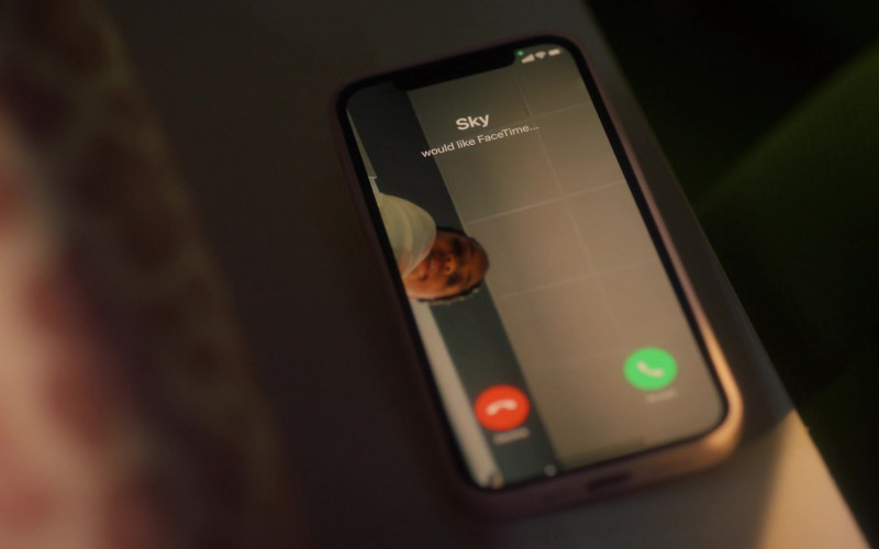 FaceTime App in Grown-ish S04E08 Canceled (2021)