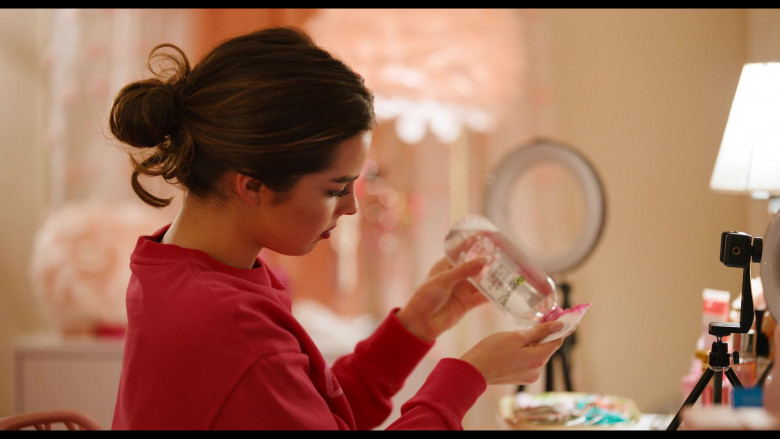 Garnier SkinActive Micellar Cleansing Water of Addison Rae as Padgett Sawyer in He's All That Movie (1)
