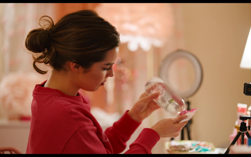 Garnier SkinActive Micellar Cleansing Water of Addison Rae as Padgett Sawyer in He’s All That Movie (1)