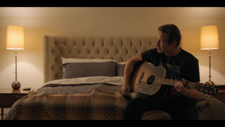 Gibson Guitar of David Duchovny in The Chair S01E05 TV Show (1)