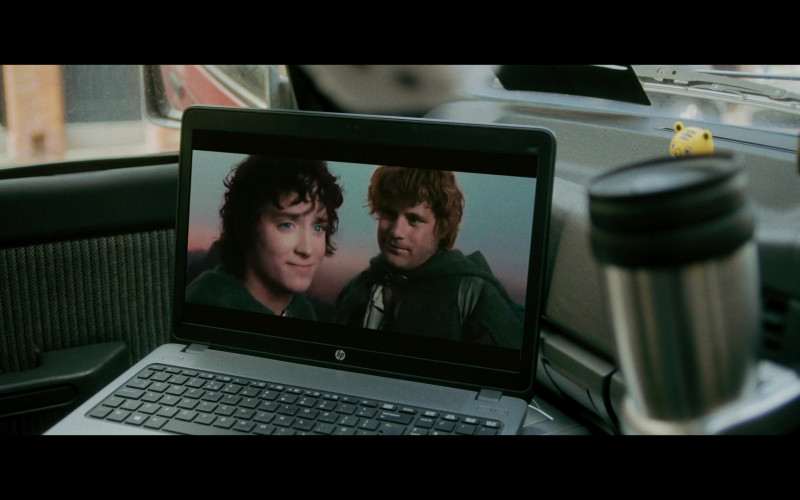 HP Laptop in Modern Love S02E03 Strangers on a (Dublin) Train (2021)