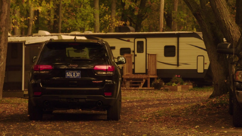 Jeep Grand Cherokee Cars in Departure TV Show – Season 2 Episode 5 – 2021 (5)