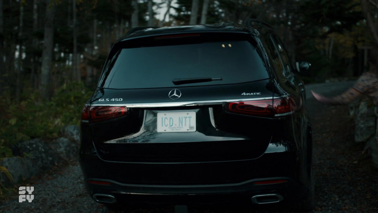 Mercedes-Benz GLS 450 4Matic Black Car Driven by Tim Rozon as Luke Roman in SurrealEstate S01E03 For Sale by Owner (1)