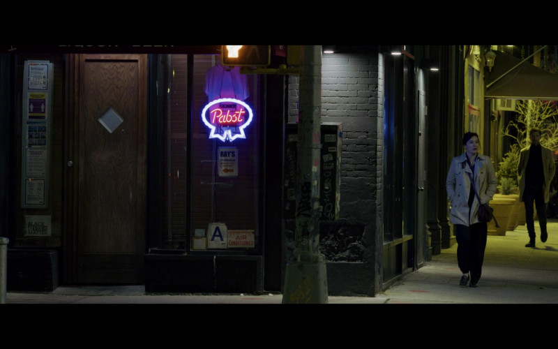 Pabst Beer Neon Sign in Modern Love S02E02 The Night Girl Finds a Day Boy (2021)