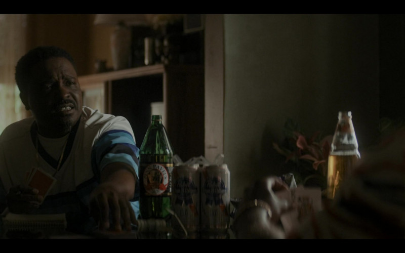 Pabst Blue Ribbon Beer Cans in The Chi S04E10 A Raisin in the Sun (2021)
