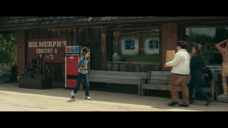 Pepsi Vending Machine and Coors Beer Sign in Reservation Dogs S01E05 Come and Get Your Love (1)