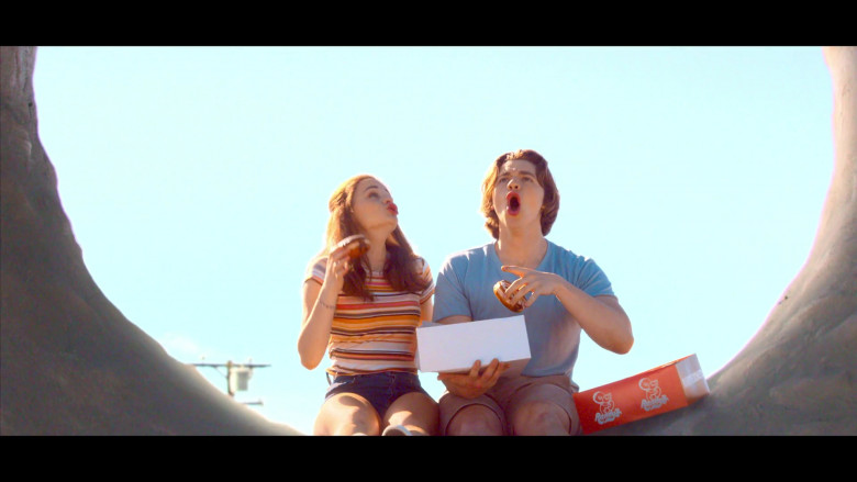 Randy’s Donuts Enjoyed by Joey King as Elle Evans and Joel Courtney as Lee Flynn in The Kissing Booth 3 (1)