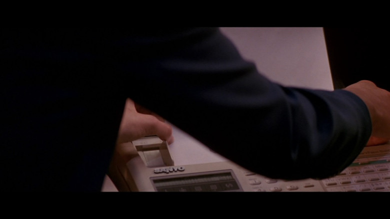 Sanyo Sanfax 520 fax machine in Die Hard 2 (1)