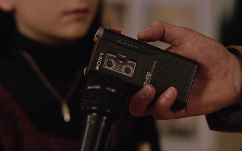 Sony M-430 Microcassette Recorder in Home Before Dark S02E10 "The Smoking Gun" (2021)