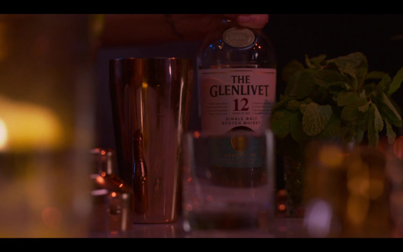 The Glenlivet 12 Year Old Whisky in The L Word Generation Q S02E02 Lean on Me (2021)